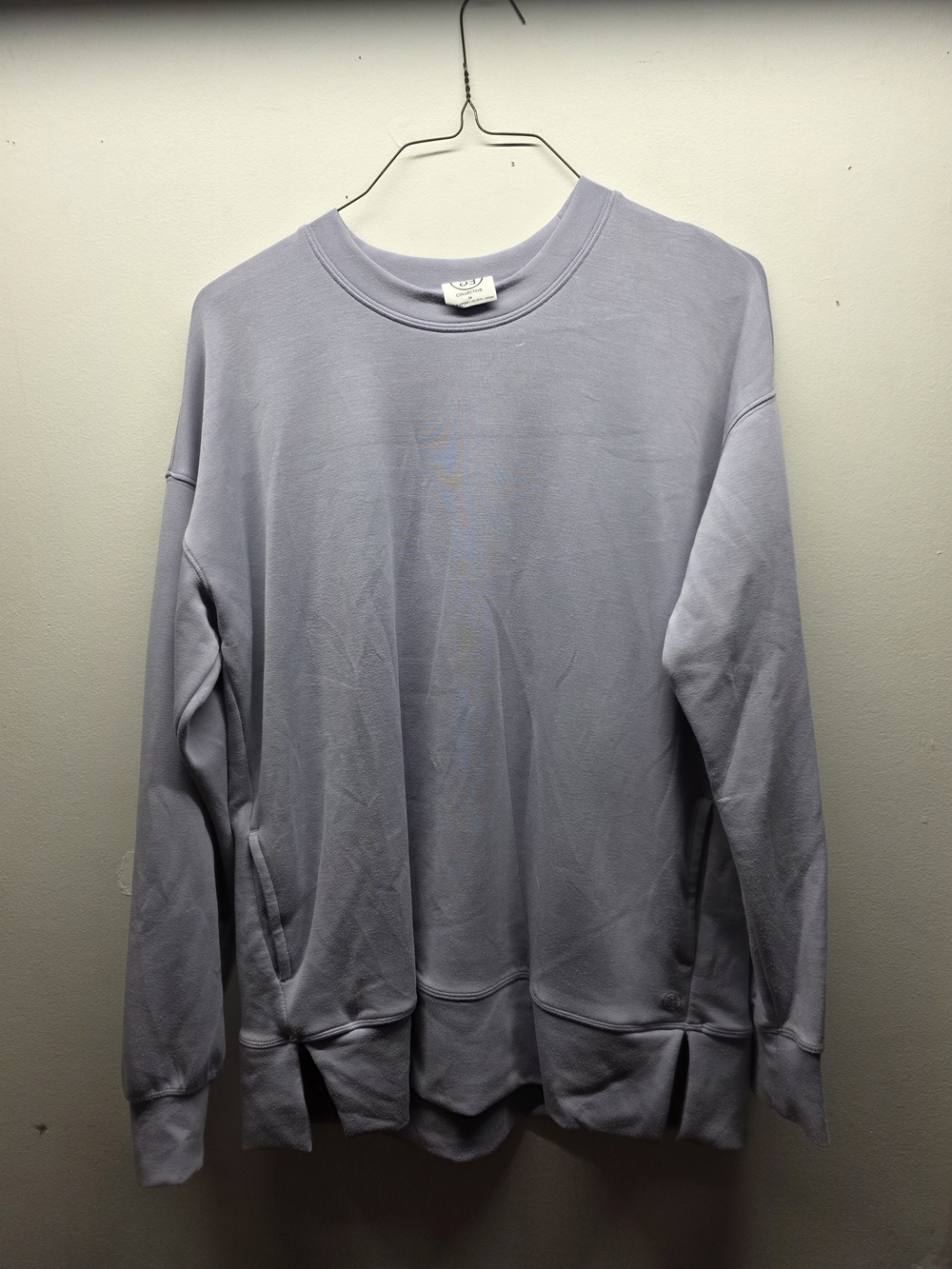Everyday Crew Sweatshirt in Soft Lavender W Pockets